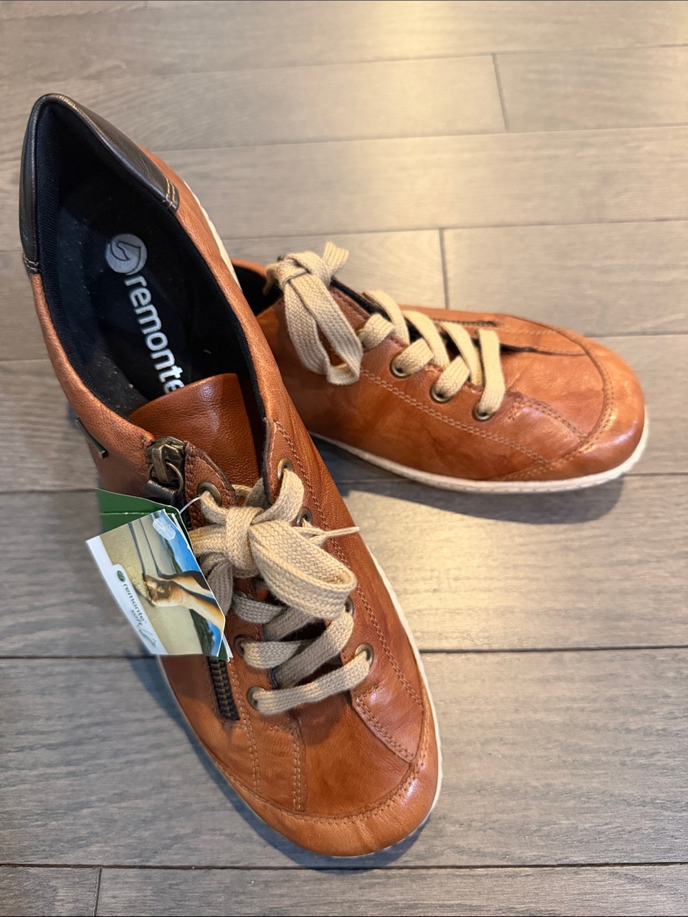 Remonte Women's Cognac Brown Leather Lace-Up Sneakers